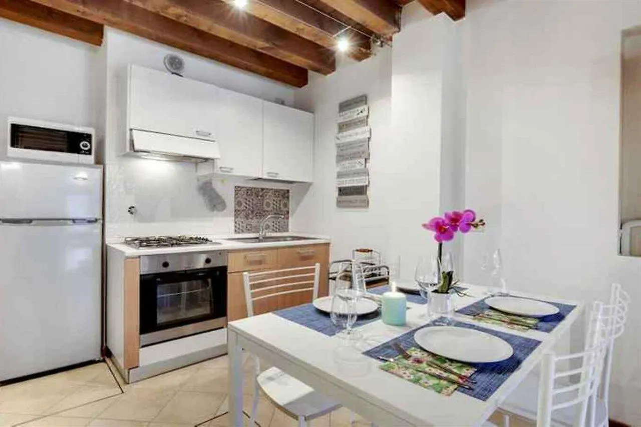 Venetian Style 4 Apartment